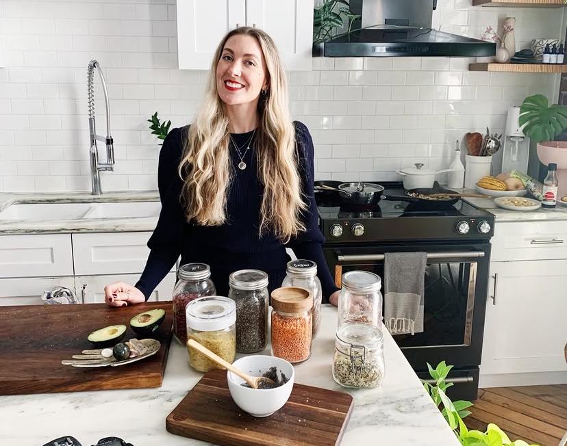 Emma Carter, certified nutrition coach